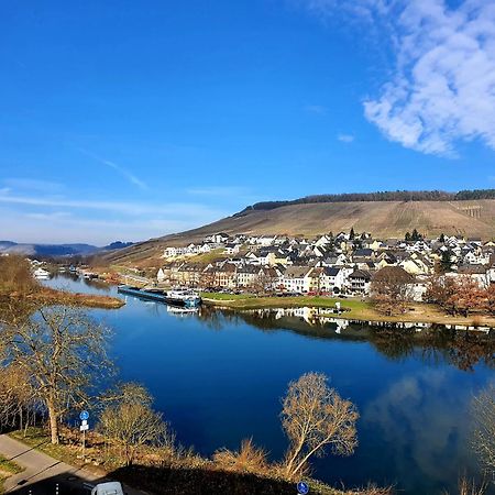 Deluxe 3-Rooms River View, Bernkastel-Kues Exteriör bild